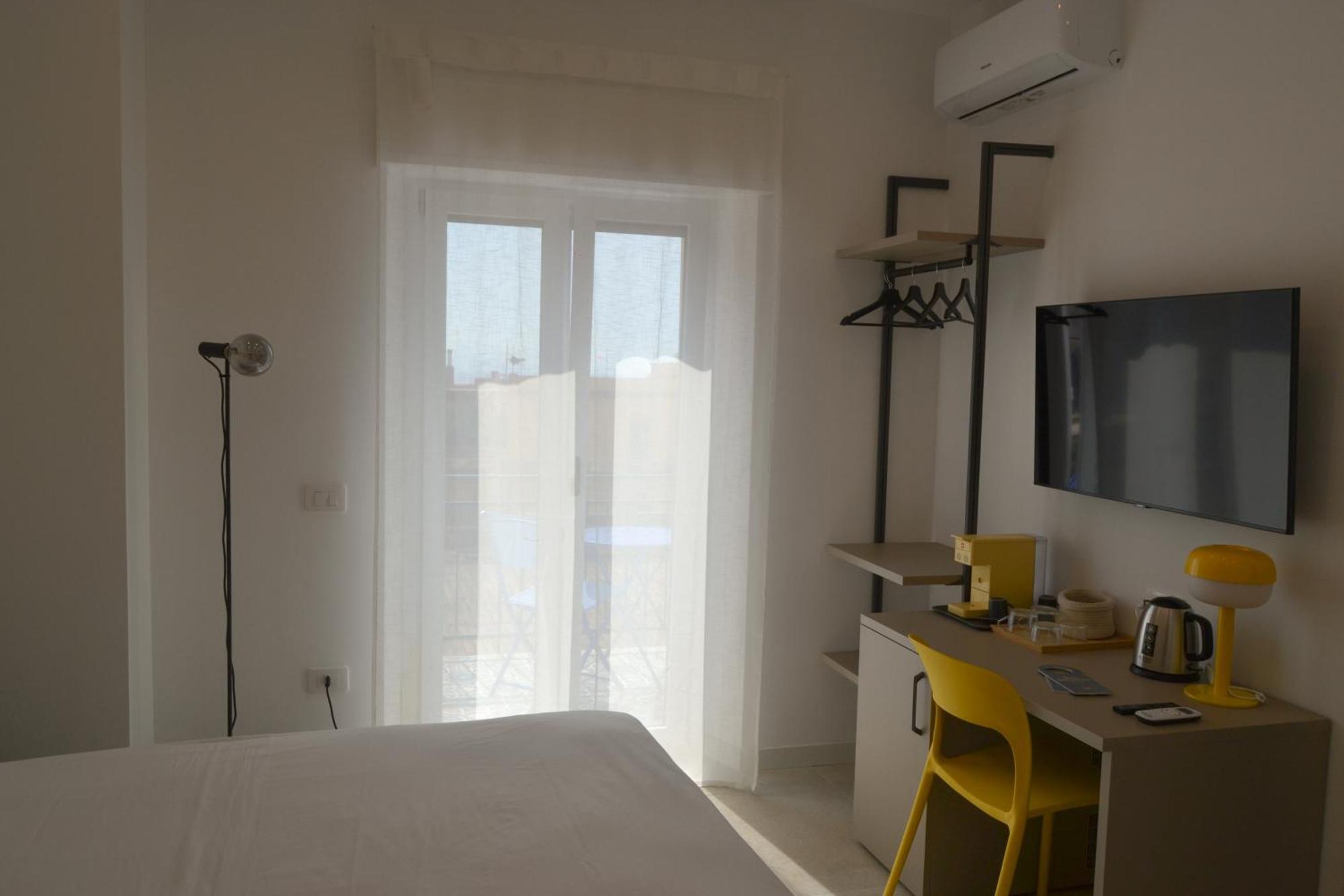 Palazzo Santa Maria Bed & Breakfast Napoli Bagian luar foto