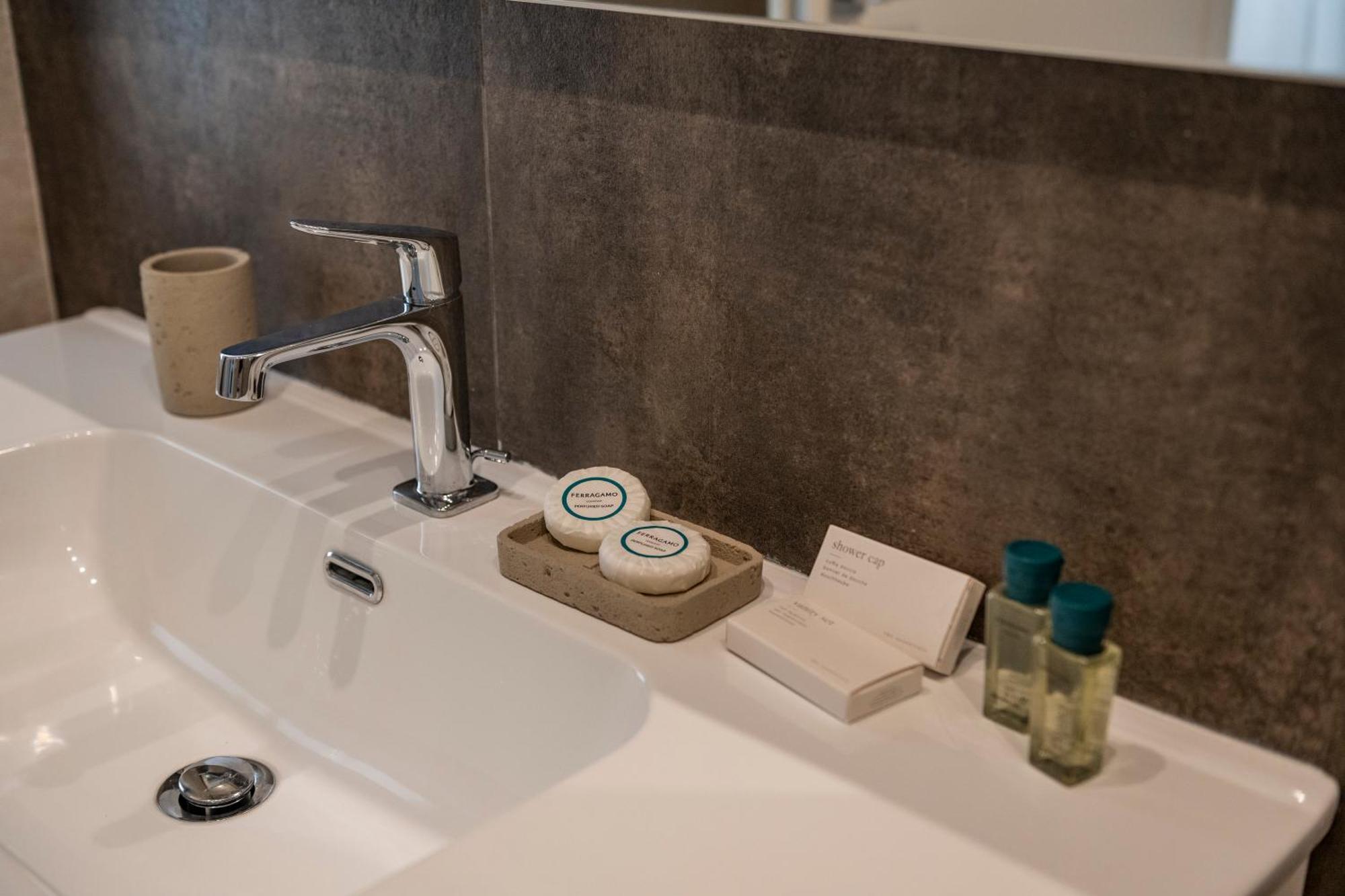 Palazzo Santa Maria Bed & Breakfast Napoli Bagian luar foto