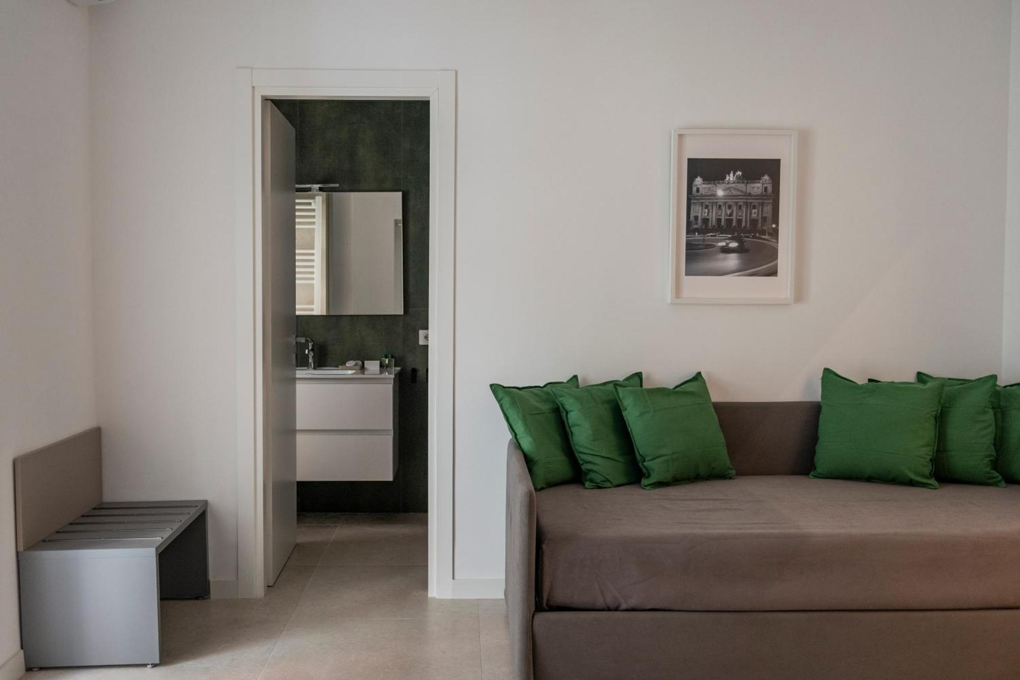 Palazzo Santa Maria Bed & Breakfast Napoli Bagian luar foto